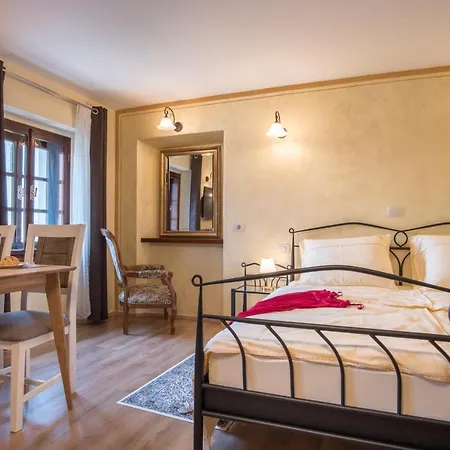 Apartment Radolca & *