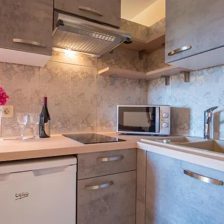 Appartement Radolca And *
