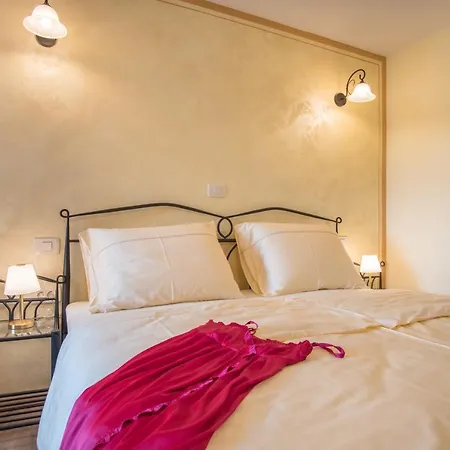 Apartment Radolca &